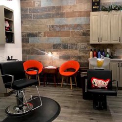 Shabby 2 Chic Salon & Spa Suites - Hair by Amanda Suite 4