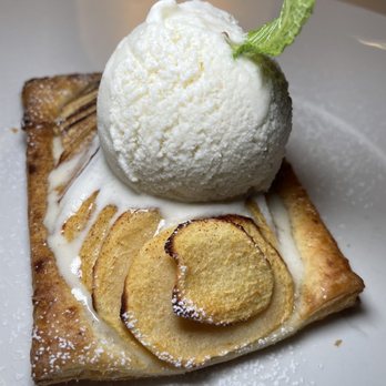 UN Plaza Grill - Kosher Near Me - New York, New York