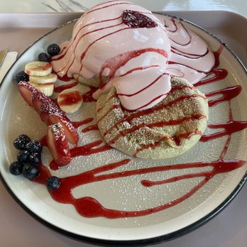 Hanabusa Café - Strawberry Souffle Pancake - Desserts Near Me - Sunnyvale, California Hanabusa Café - Strawberry Souffle Pancake - Desserts Near Me - Sunnyvale, California
