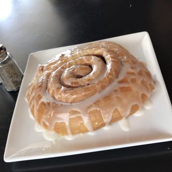 Liberty Market - Cinnamon Roll - New American Near Me - Gilbert, Arizona