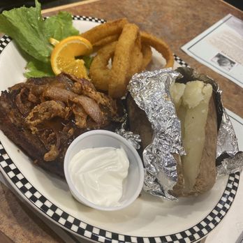 Black Bear Diner Salem - Homemade Crispy Onion Topped Meatloaf - Diners Near Me - Salem, Oregon