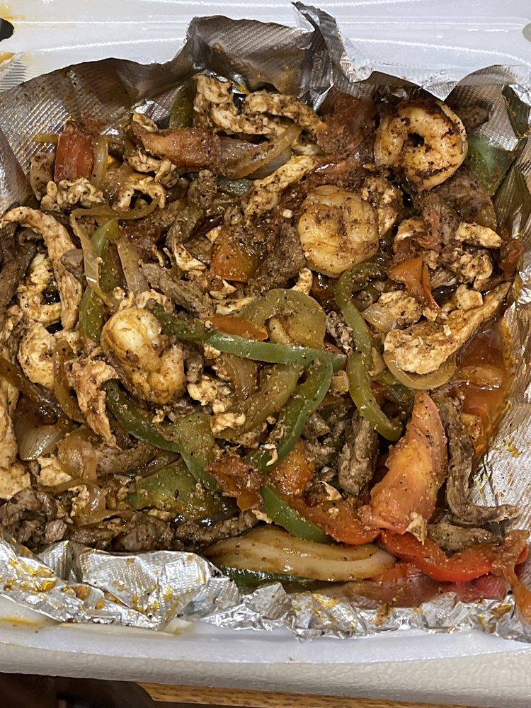 Cancun Mexican Restaurant Logo