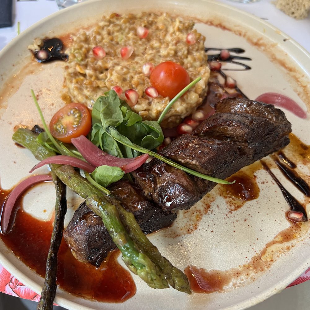 Le Poincaré - Duck Breast orange-flavored honey sauce, Spelt risotto with asparagus - French Near Me - Paris, 75