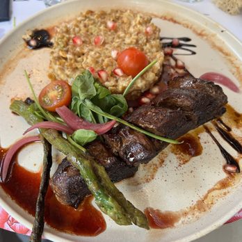 Le Poincaré - Duck Breast orange-flavored honey sauce, Spelt risotto with asparagus - French Near Me - Paris, 75