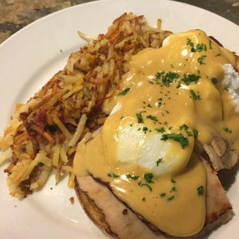 Homeskillet - Turkey, bacon &a avocado eggs Benedict - Breakfast & Brunch Near Me - Alameda, California Homeskillet - Turkey, bacon &a avocado eggs Benedict - Breakfast & Brunch Near Me - Alameda, California