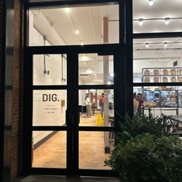Exterior outside entrance of Dig Inn - Brooklyn, New York Exterior outside entrance of Dig Inn - Brooklyn, New York