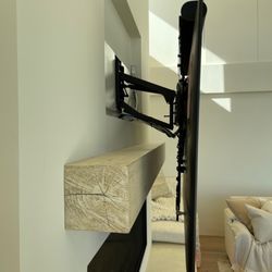 Windt's Santa Cruz Radio & TV - MANTLE MOUNT INSTALLATION