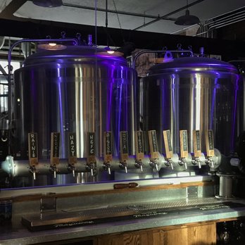 Climate City Brewing Company - Pizza Near Me - Grants Pass, Oregon