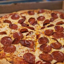 Teninty's Pizza and Subs - Pepperoni Pizza