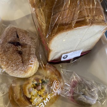 Sweet Hut Bakery & Cafe - Bakeries Near Me - Duluth, Georgia