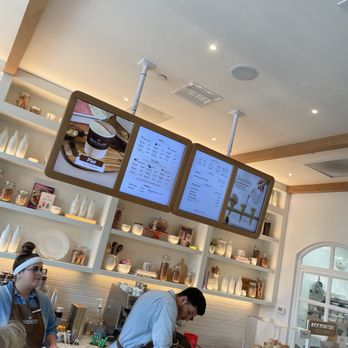 Bacio di Latte - Gelato Near Me - Calabasas, California Bacio di Latte - Gelato Near Me - Calabasas, California