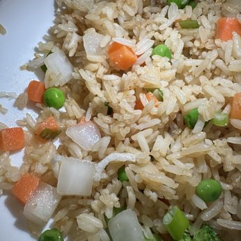 Tam's Restaurant - Lots of onion on the fried rice - Chinese Near Me - Santa Cruz, California