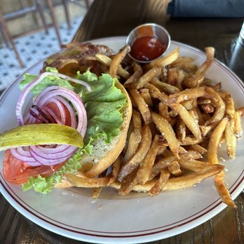 Char Restaurant - Char Burger - Steakhouses Near Me - Nashville, Tennessee