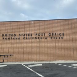 US Post Office - Early morning drop off