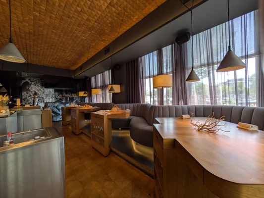 Restaurant 212 by null