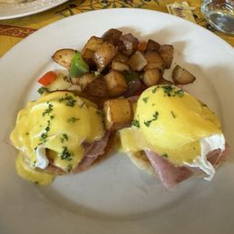 Eggs Benedict