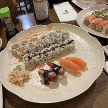 Sushi House - Sushi Bars Near Me - Teaneck, New Jersey