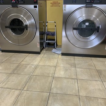 Lee's Laundromat - Jumbo washers - Laundromat Near Me - Hayward, California Lee's Laundromat - Jumbo washers - Laundromat Near Me - Hayward, California