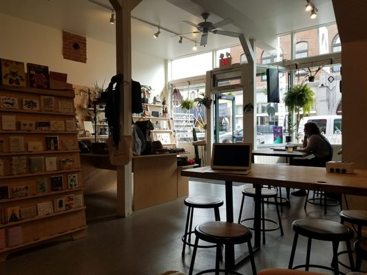 Howl Mercantile & Coffee by null