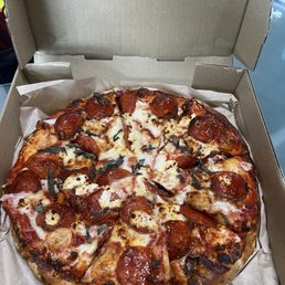 Hot Honey Pepperoni Pizza Hot Honey Pepperoni Pizza