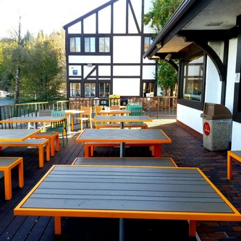 McDonald's - Outdoor seating at McDonalds - Fast Food Near Me - Lake Arrowhead, California