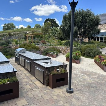 Niner Wine Estates - Chefs herb garden - Wine Tasting Room Near Me - Paso Robles, California Niner Wine Estates - Chefs herb garden - Wine Tasting Room Near Me - Paso Robles, California