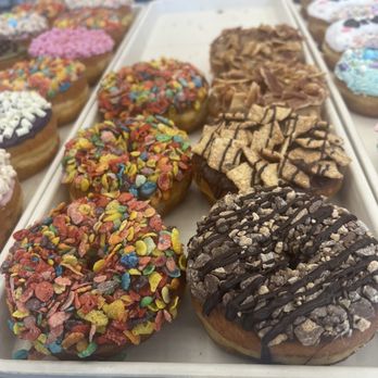 Sugarbox Donuts - Donuts Near Me - West Hills, California Sugarbox Donuts - Donuts Near Me - West Hills, California