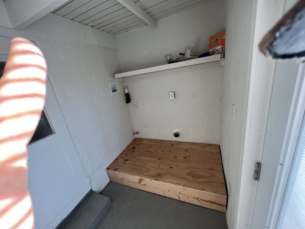 Slide of Galin2 Handyman