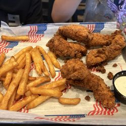 Midnight Tavern - Chicken tenders