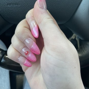 Hawaii Nails - Pink nails - Nail Salons Near Me - Des Moines, Iowa