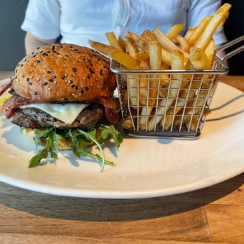 Yard House - Kurobuta Pork and fries - New American Near Me - Orlando, Florida