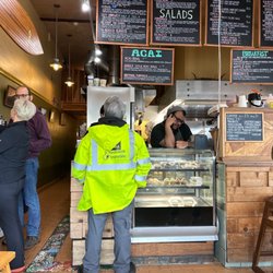 Judahlicious - Indoor seating