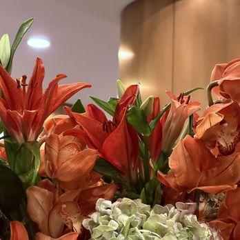 Jodi Zimmerman Designs - Thanks Jodi for the Beautiful Lobby Flowers. I needed these on 01/25/26 Sundays Visit post Chemo! - Florists Near Me - New York, New York Jodi Zimmerman Designs - Thanks Jodi for the Beautiful Lobby Flowers. I needed these on 01/25/26 Sundays Visit post Chemo! - Florists Near Me - New York, New York