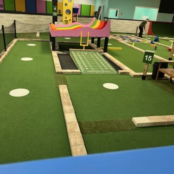 Mr. Putters Miniature Golf - Mini Golf Near Me - Tampa, Florida