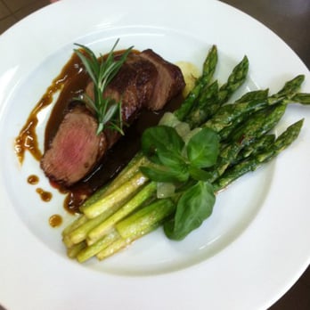 Alt Süsterfeld - Rinderfilet mit grünem Spargel - German Near Me - Kassel, HE