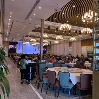 HL Peninsula Restaurant - Inside - Dim Sum Near Me - Milpitas, California