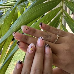 Garden Nails
