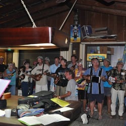 Coconuts Package & Lounge - Uke nite at the "NUT" !