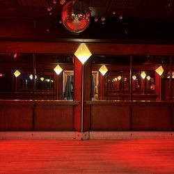 Cardinal Bar - Dance floor