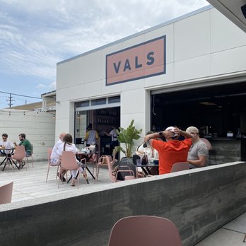 Vals - Seafood Near Me - New Orleans, Louisiana Vals - Seafood Near Me - New Orleans, Louisiana