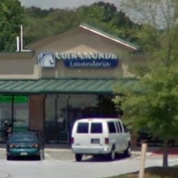 Great location. Worth the drive from Suwanee. Well kept. Good management.