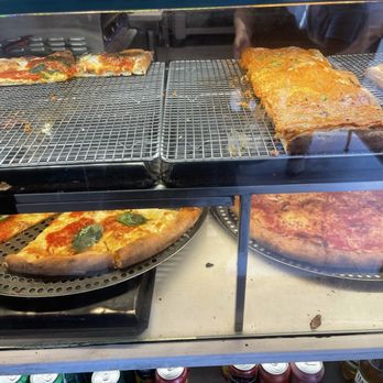 Austin Street Pizza - Pizza Near Me - Forest Hills, New York Austin Street Pizza - Pizza Near Me - Forest Hills, New York