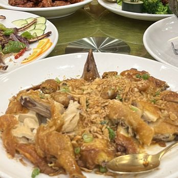 Emperor Seafood Restaurant 帝皇御宴 - Crispy chicken - Dim Sum Near Me - Flushing, New York Emperor Seafood Restaurant 帝皇御宴 - Crispy chicken - Dim Sum Near Me - Flushing, New York
