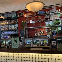 The Fox - Inside bar