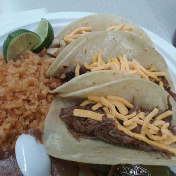 3 Aguilas Taqueria - Annapurna - Tacos $1.39 on Tuesday: Pollo, al pastor, barbacoa. Rice and beans are $1 each. Cheese was offered when I ordered plain. - Tacos Near Me - Denton, Texas