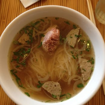 Pho Lang Thang - Beef Pho with steak slices and meatballs - Vietnamese Near Me - Cincinnati, Ohio