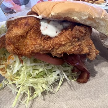 Roaming Rooster Burke - Chicken Shop Near Me - Burke, Virginia