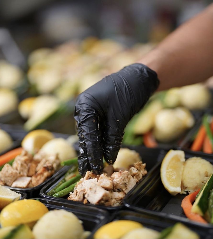 MUSCLE BAR Updated October 2024 71 Photos & 33 Reviews 2335 Vista