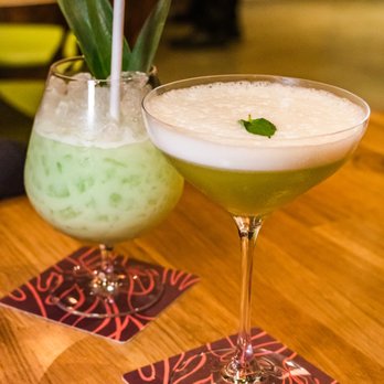 Eleven - Cocktail Bars Near Me - Honolulu, Hawaii