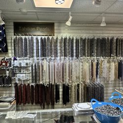 Aloha Pearls & Schwartz - Kailua-Kona - Tahiti pearls and Edison pearls